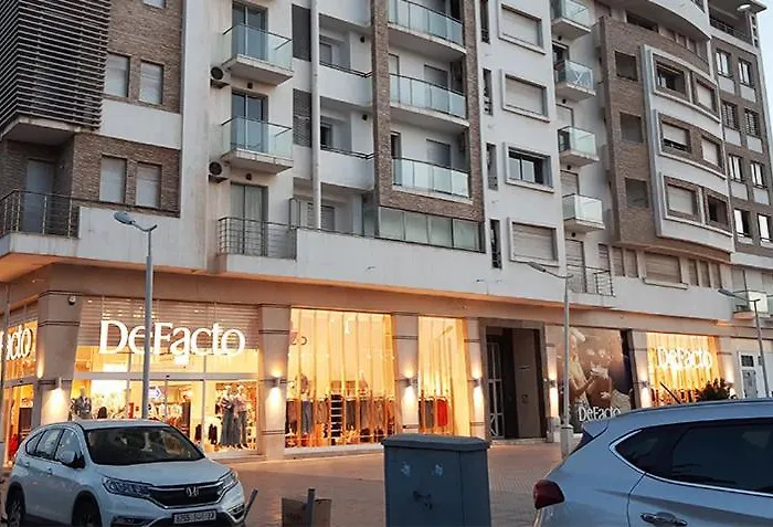Very Nice Apartment Near The City Center & Beach